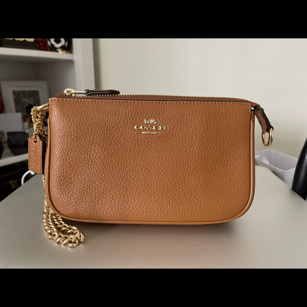 Coach Nolita 19